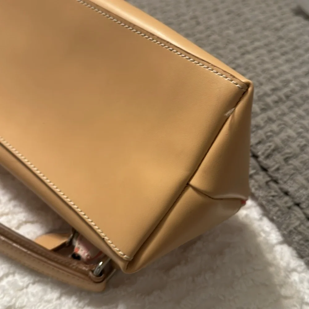 Tommy Hilfiger small handbag NWT - Picture 14 of 14